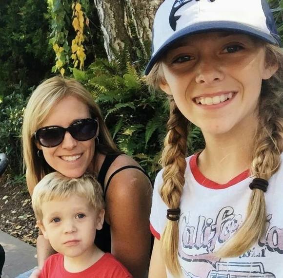 Meet your Posher, Jennifer - Picture 1 of 1